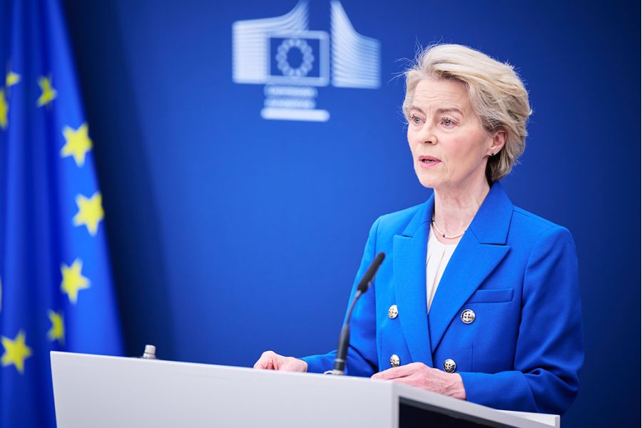 Ursula von der Leyen lance un appel à la défense de la démocratie et propose des réformes institutionnelles en Europe