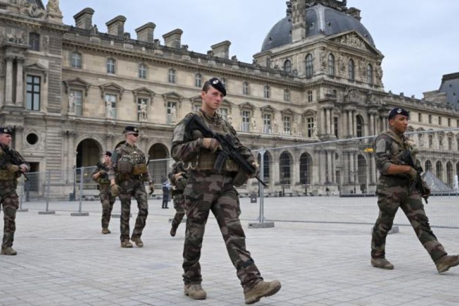 Sécurité intérieure : Vigipirate renforcé sur le territoire français après les événements de Téhéran