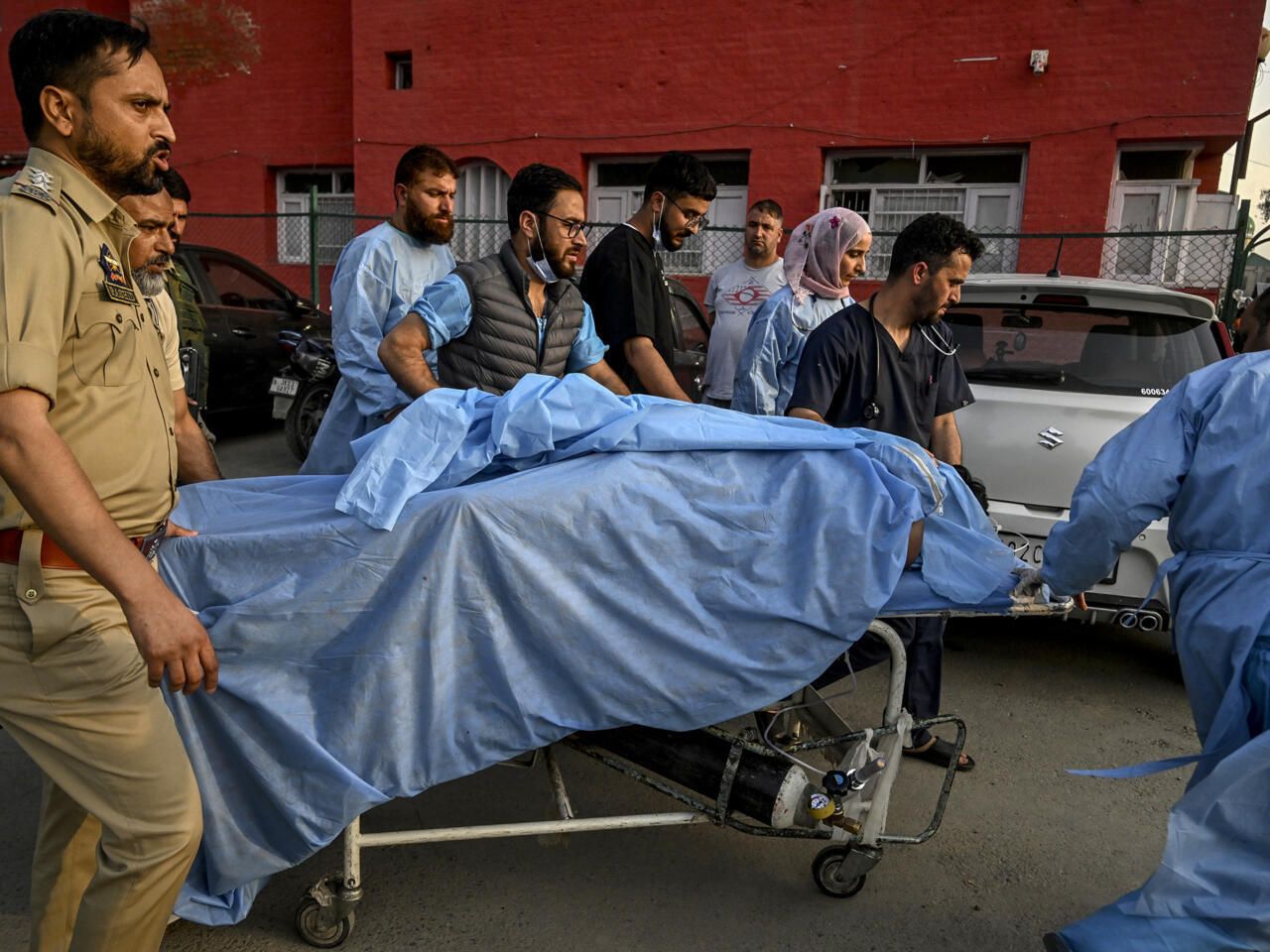 Cachemire indien : Attaque meurtrière contre des touristes : Le bilan s'alourdit et la tension monte dans la région