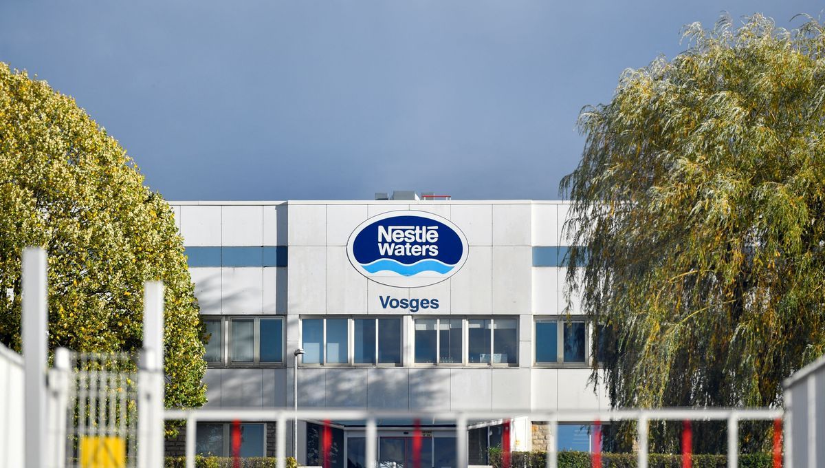 Nestlé Waters jugé pour ses décharges sauvages