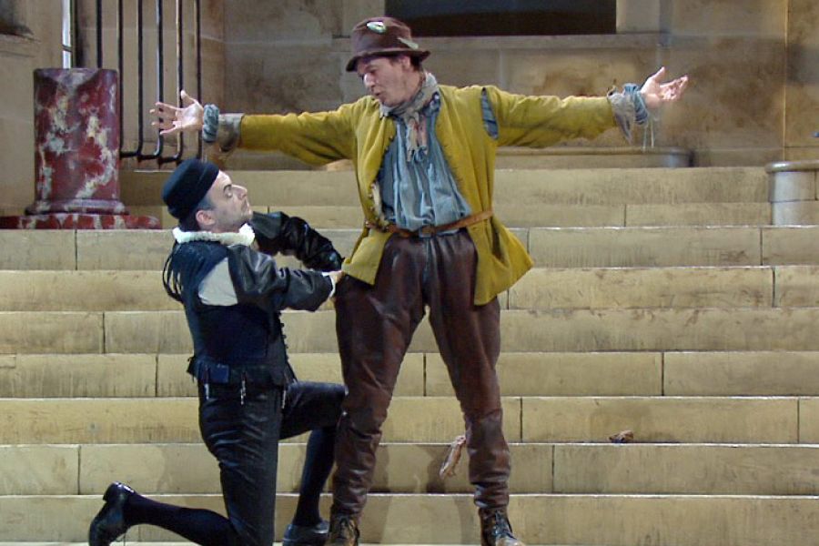 Clément Poirée propose une adaptation audacieuse et contemporaine de "L'Avare" de Molière, en phase avec les préoccupations écologiques actuelles.