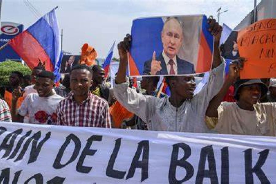 La rivalité Russie-Ukraine s'exporte en Afrique : enjeux et conséquences d'une nouvelle guerre d'influence