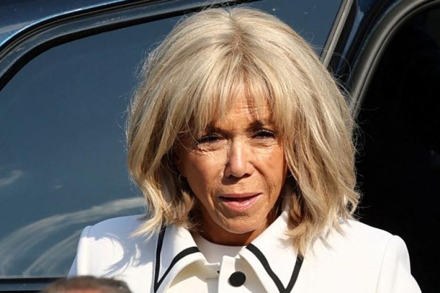 Paris : Infox sur Brigitte Macron, la Première dame contre les fake news, un combat européen ?