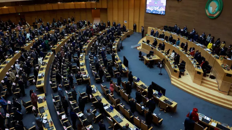 Le Rôle Croissant de l'Union Africaine : Une Nouvelle Voix dans les Négociations Internationales et la Gestion des Crises Locales.