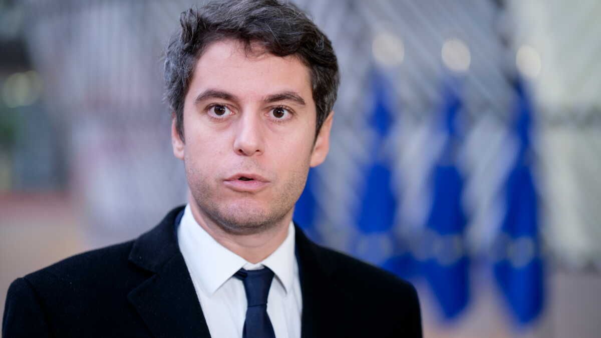 RÉFORME BAC BLANCS : Le Ministre Attal Face à la Fronde et la Détresse des Lycéens