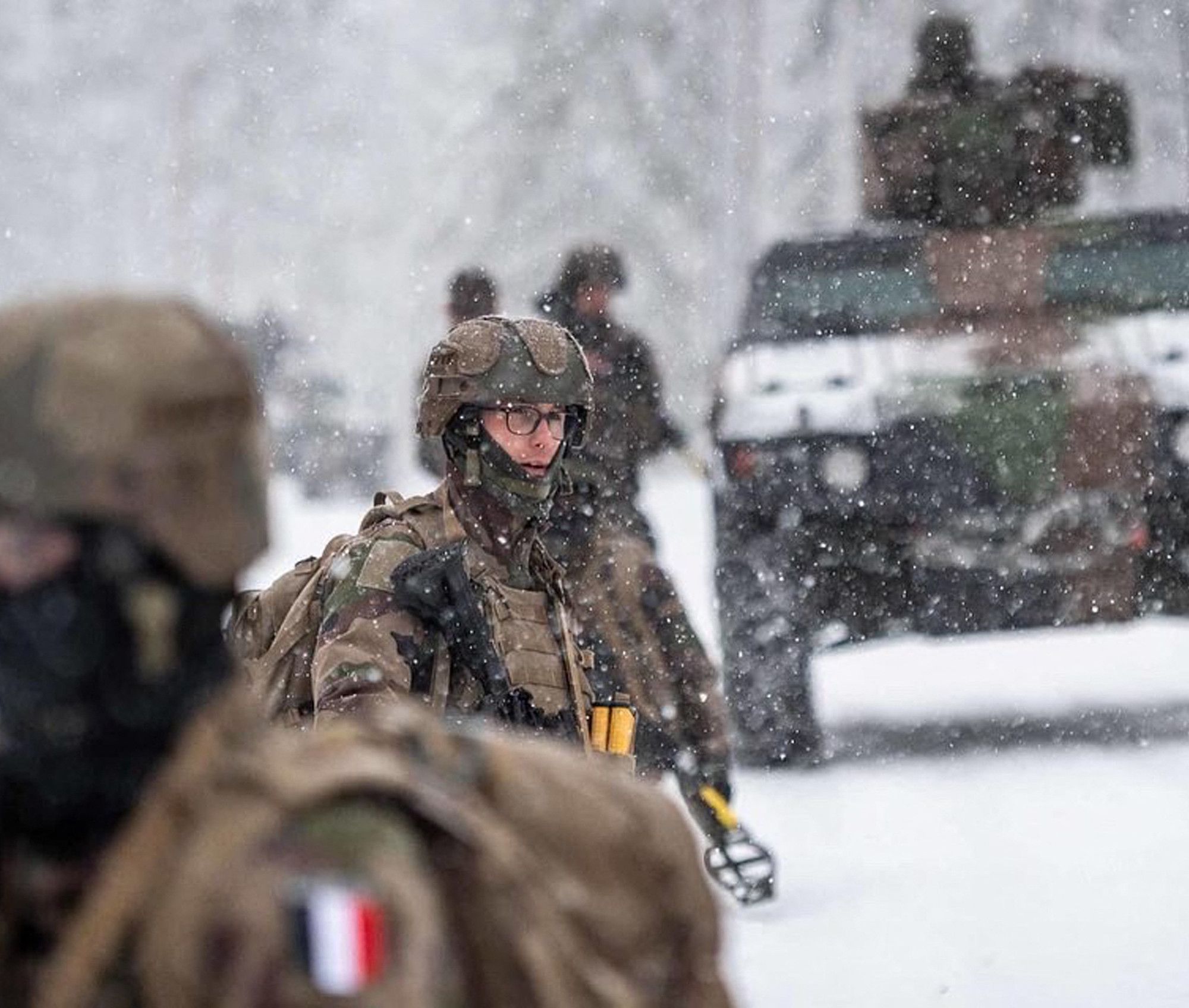 Diplomatie et guerre : le tournant dangereux  Les pays baltes, Lettonie et Estonie, veulent aller combattre en Russie en Ukraine