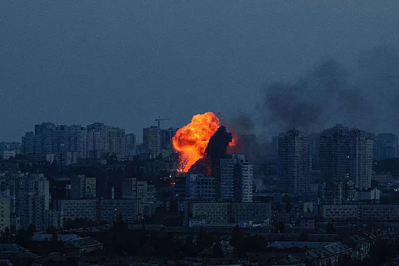 Attaque Massive sur Kyïv : Les Répercussions Internationales et la Montée en Puissance de la Tension.