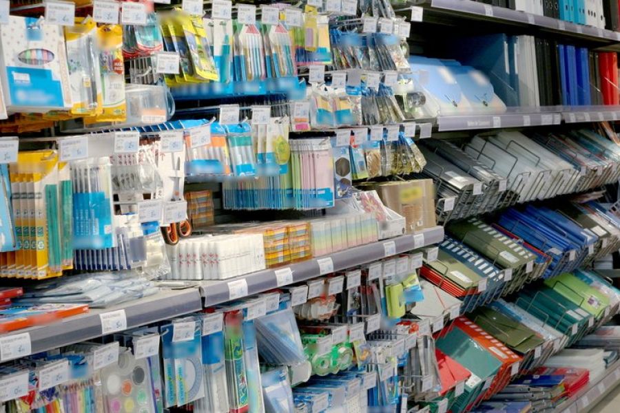 Le prix des fournitures scolaires en forte baisse : -8,6% sur les articles de sport cette rentrée