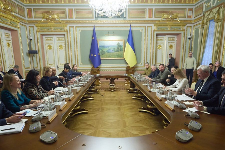 Ukraine : plus de deux tiers des Ukrainiens favorables à des négociations de paix, virage historique dans l’opinion