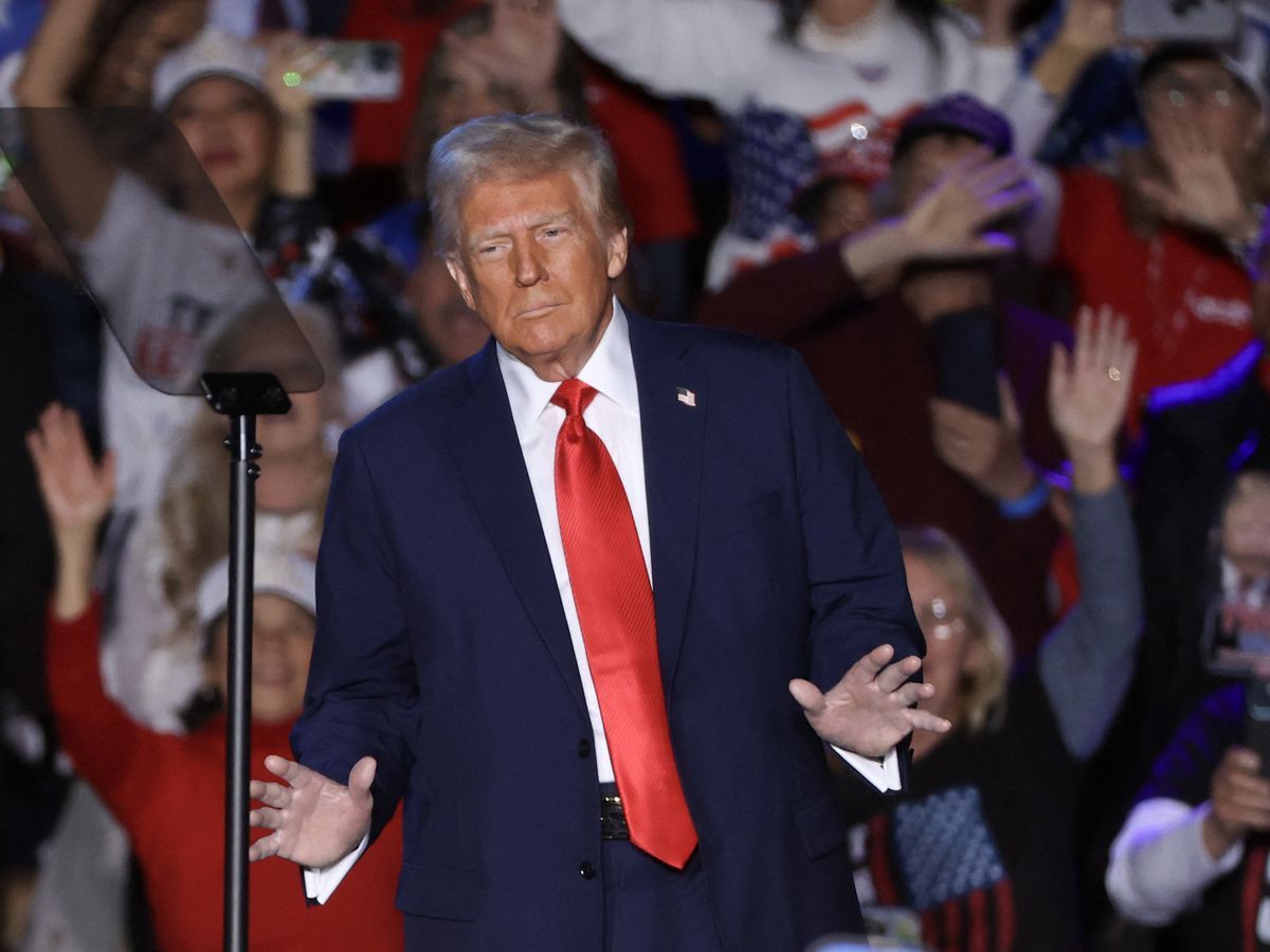 INTERNATIONAL - Trump annonce des sanctions contre la Colombie pour le refus d'accueillir ses migrants expulsés