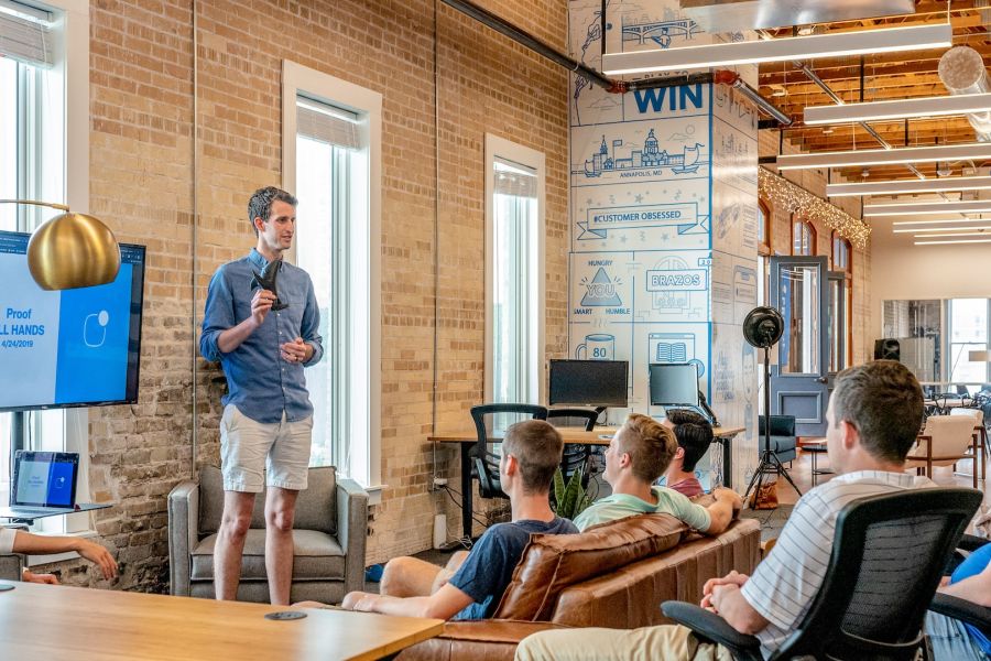 Paris-Berlin, Paris-Rome : Pourquoi la "Slow Mobility" conquiert la Génération Z