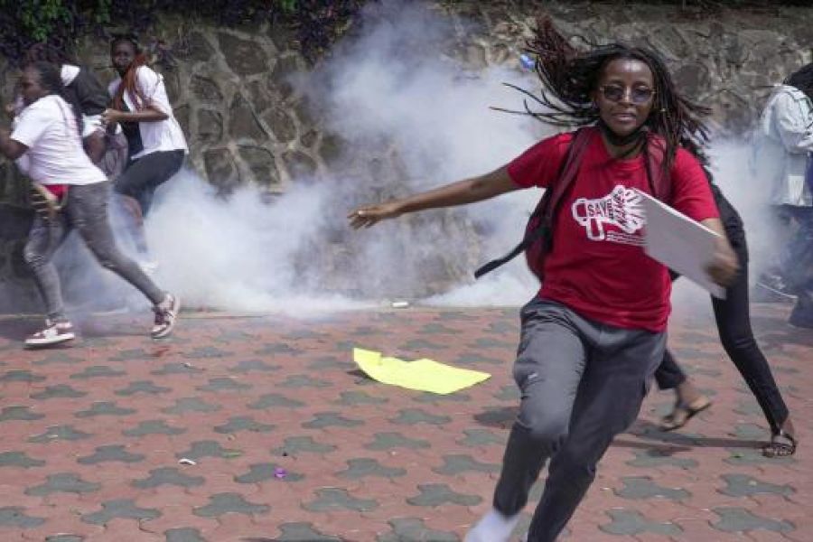 Kenya : répression d'une marche contre les féminicides par les forces de l'ordre