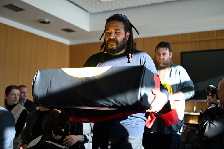 Berlin restitue des restes d'aborigènes australiens : un geste historique pour la réconciliation culturelle