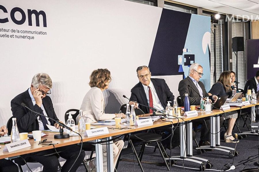 Arcom vs Chaînes d'Info : La bataille pour la vérité dans le paysage audiovisuel français