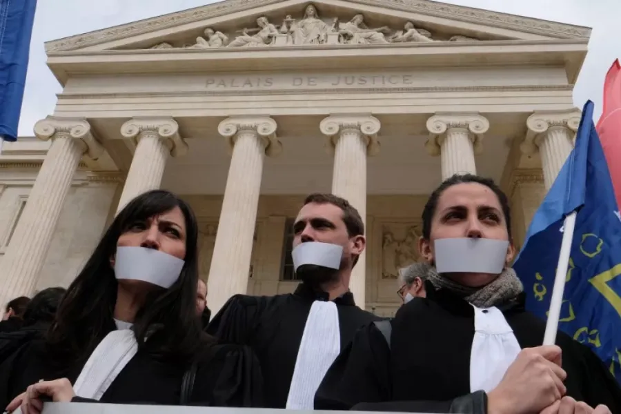 Dossier 2 : Les moyens de la Justice en France : à quand la grande réforme ?