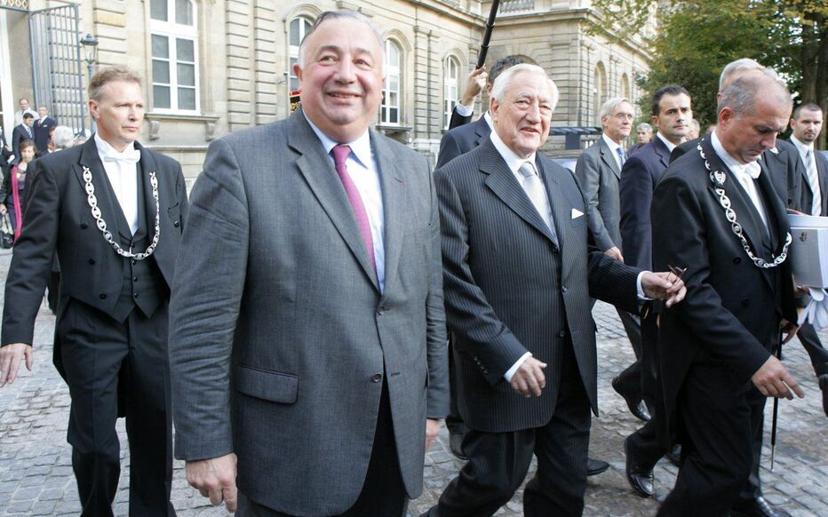 Paris – hommage républicain prévu lundi pour l’ancien président du Sénat