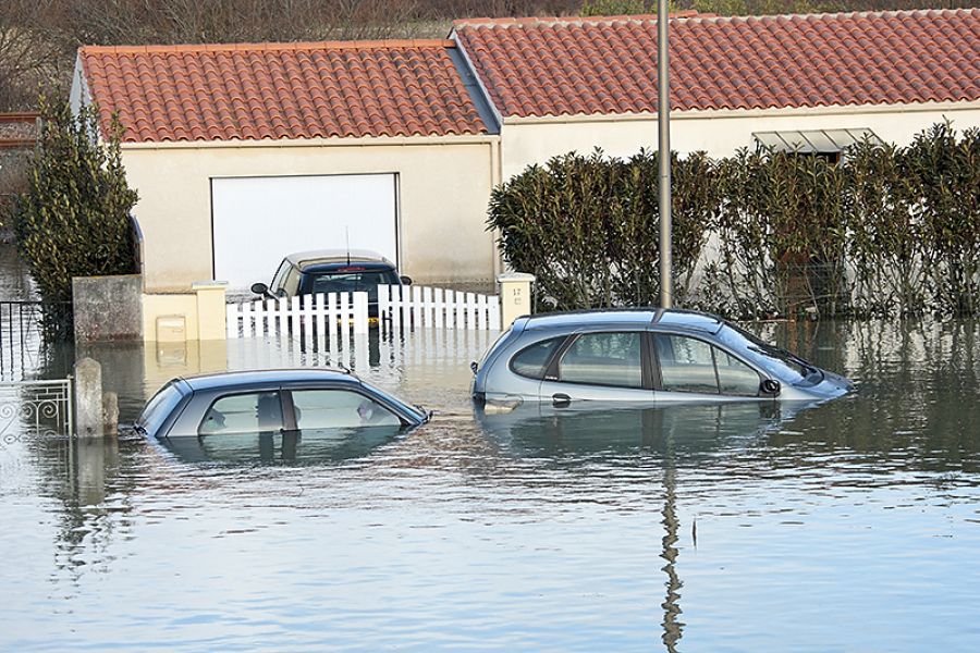 OMONDO MÉTÉO - Dépression Kirk : une partie de l'Assemblée inondée, les pompiers font évacuer certains lieux Des dégâts importants au cœur des institutions françaises