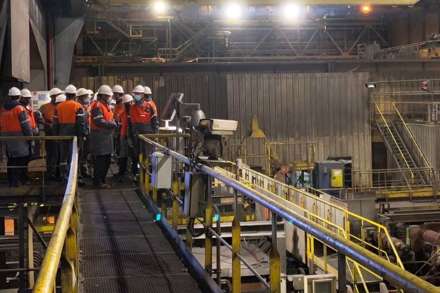 ArcelorMittal retarde son projet d'acier décarboné à Dunkerque : un coup dur pour la transition écologique industrielle