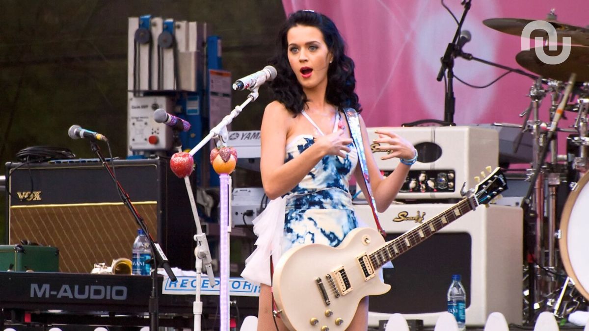Tourisme spatial : Katy Perry en route pour l'espace avec Blue Origin