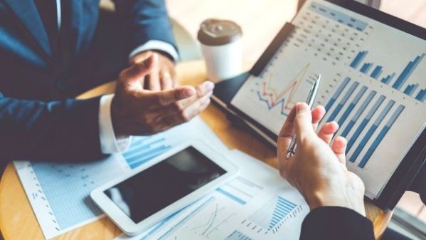 OMONDO ÉCONOMIE - Retraites et allègements de charges : le gouvernement ajuste sa stratégie