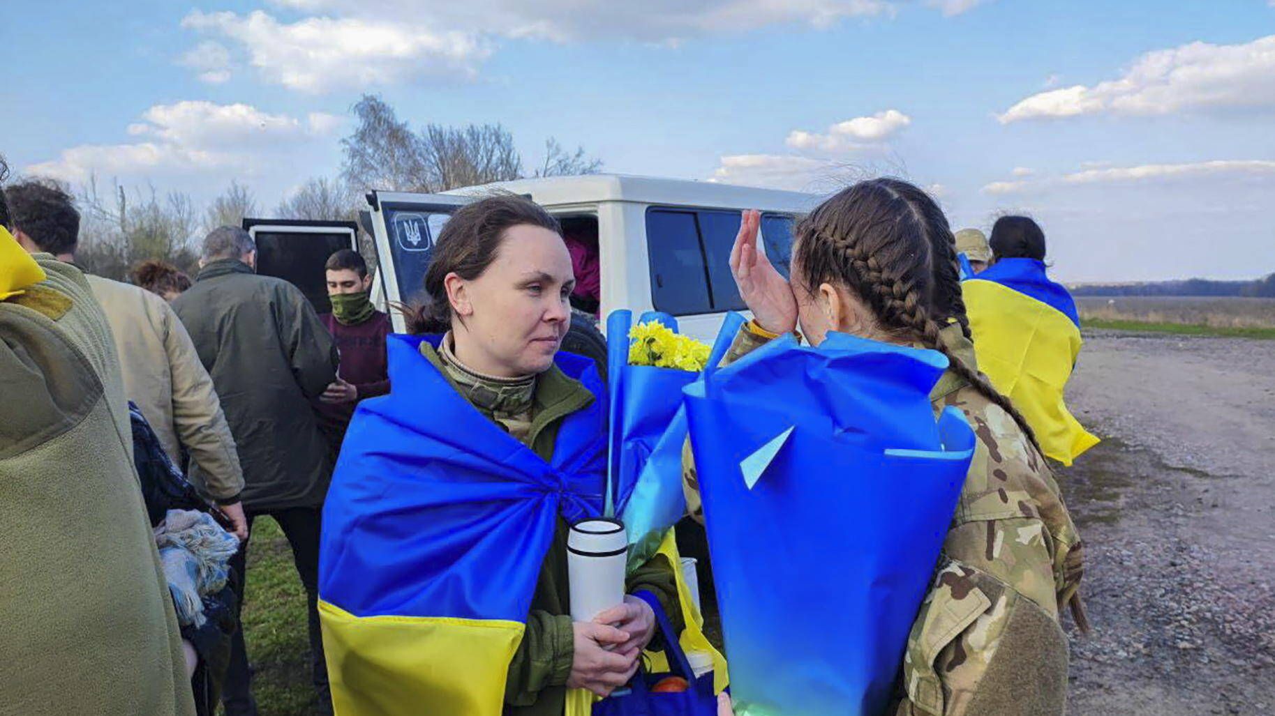Russie et Ukraine — Échange de prisonniers, avancées militaires et tensions diplomatiques dans un conflit prolongé