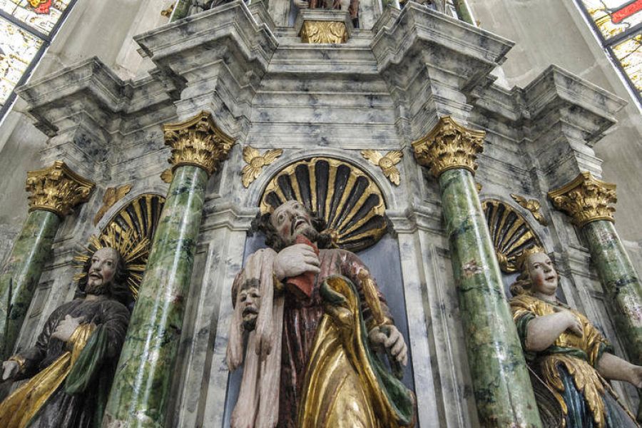 LE SUD PEUT-IL REPRENDRE LE FLAMBEAU ? LA CHUTE DU GOLFE ET LA RENAISSANCE DE LA SUISSE