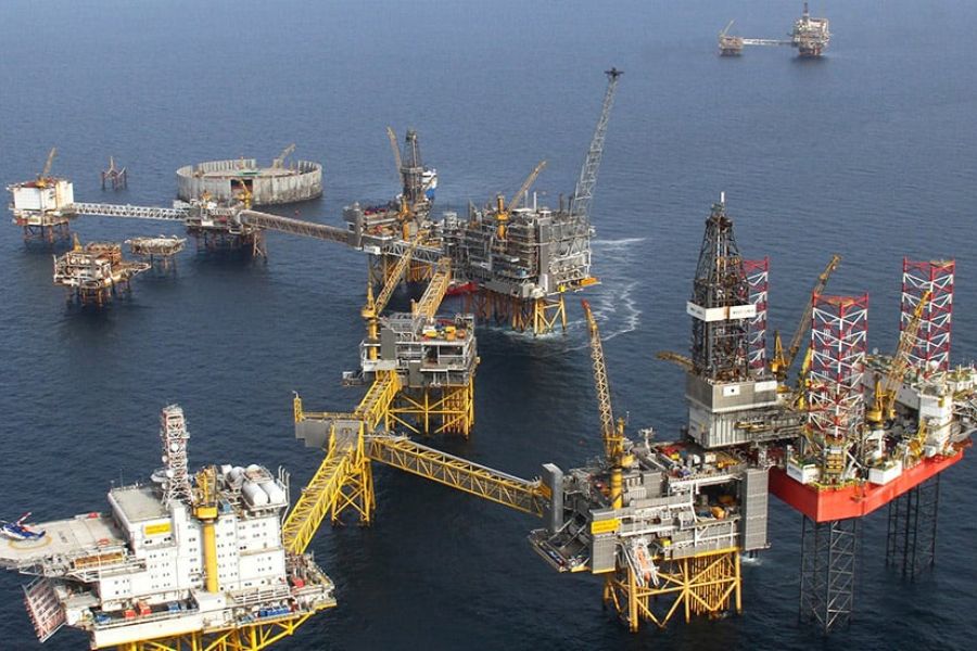 Justice & Sécurité : La marine française face au défi des "pétroliers fantômes" russes