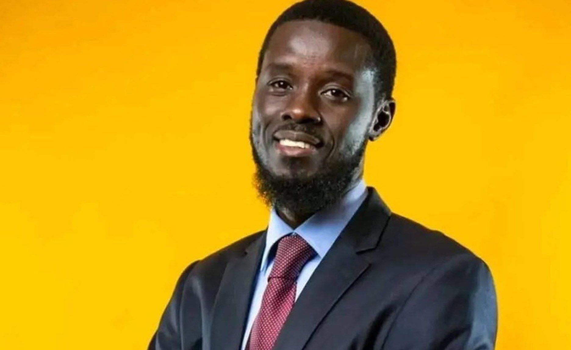 La récente acquisition d'un sac de luxe par Mme Diomand, épouse du président sénégalais Bassirou Diomaye Faye, a déclenché une vive polémique au Sénégal.