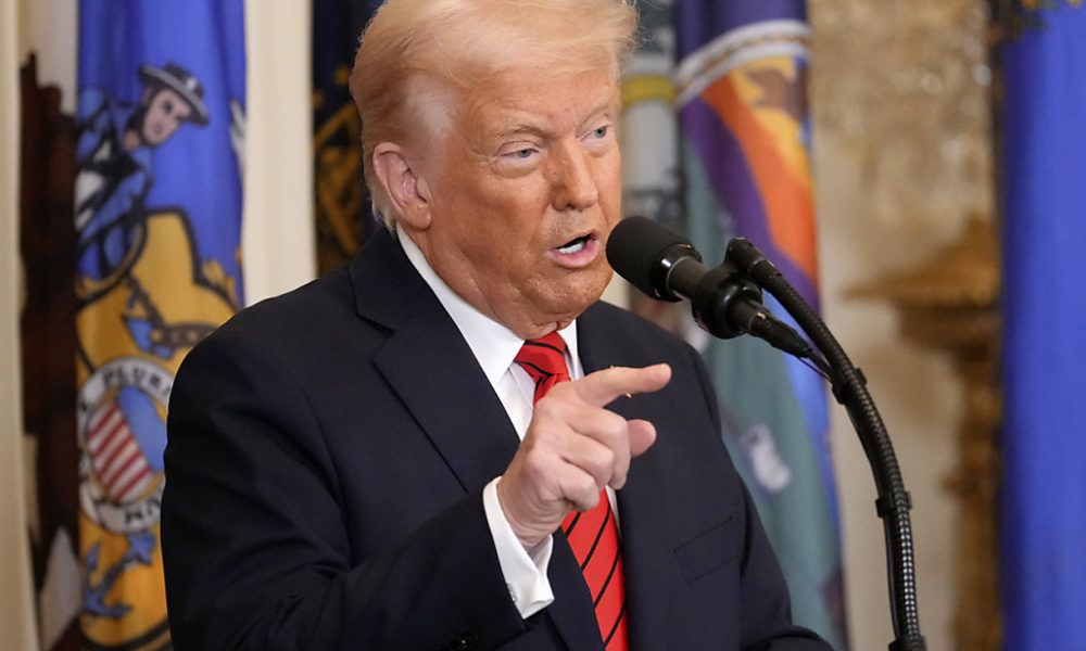 Trump demande l'intervention de la Cour suprême contre les juges opposants