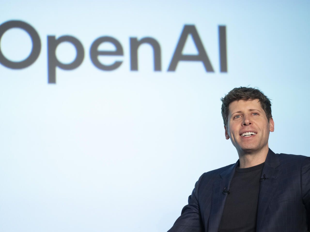 OpenAI va lever 40 milliards de dollars, l'entreprise valorisée 300 milliards : une révolution dans l'intelligence artificielle ?