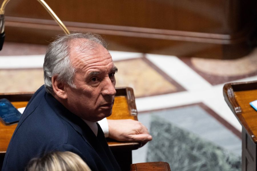 Fin de vie en Belgique : La polémique s'enflamme après les propos de François Bayrou