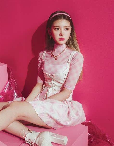 L'industrie de la K-pop a été bouleversée par une révélation stupéfiante : l'une de ses plus grandes stars, connue sous le nom de "Lumi", a annoncé être entièrement générée par ordinateur.