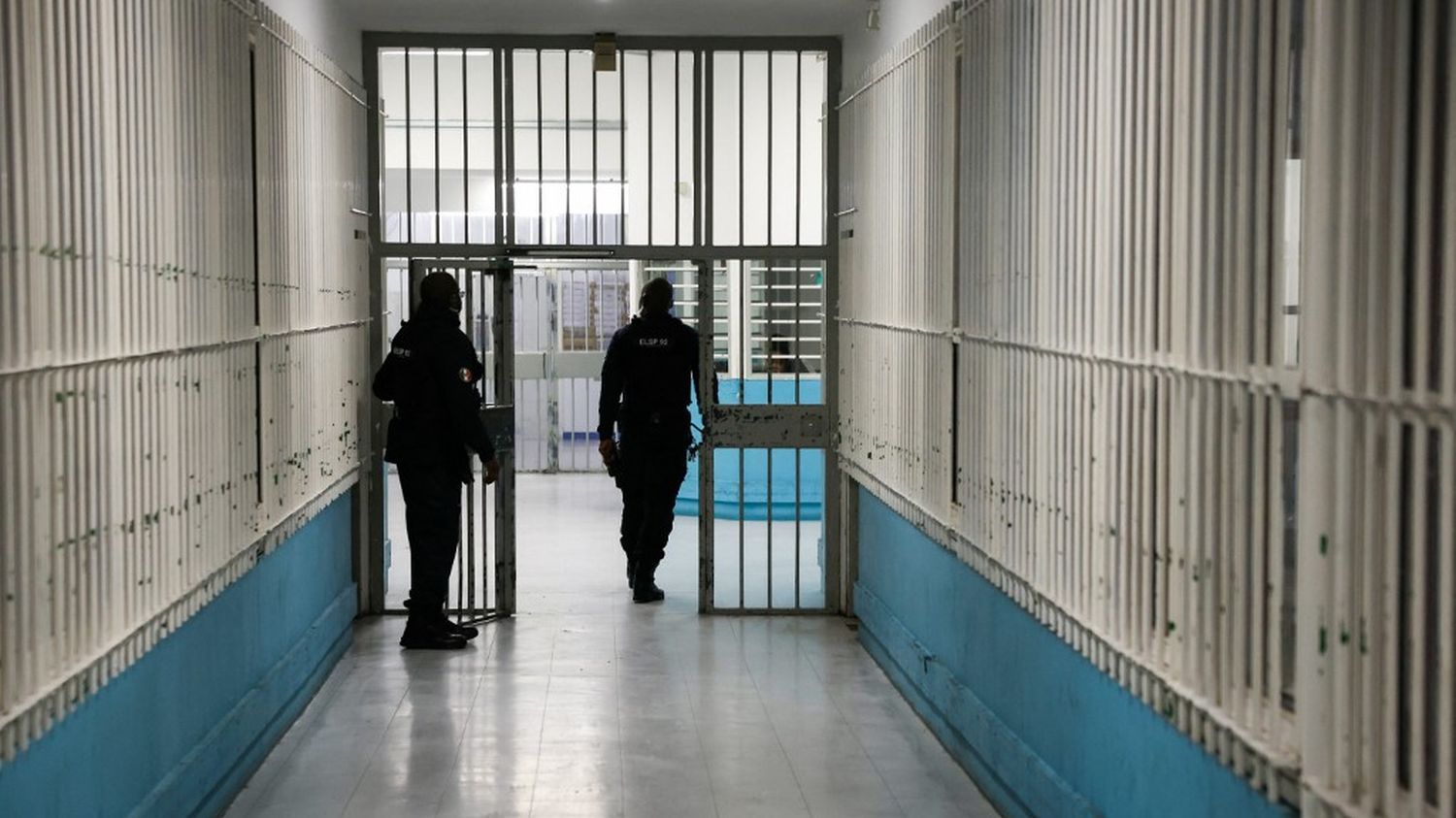 Surpopulation carcérale en France, un record historique avec plus de 82 000 détenus, enjeux et solutions