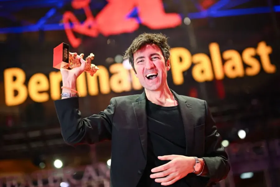 Berlinale 2026 : Le Sacre du Cinéma d'Auteur face à l'Hégémonie de l'Intelligence Artificielle