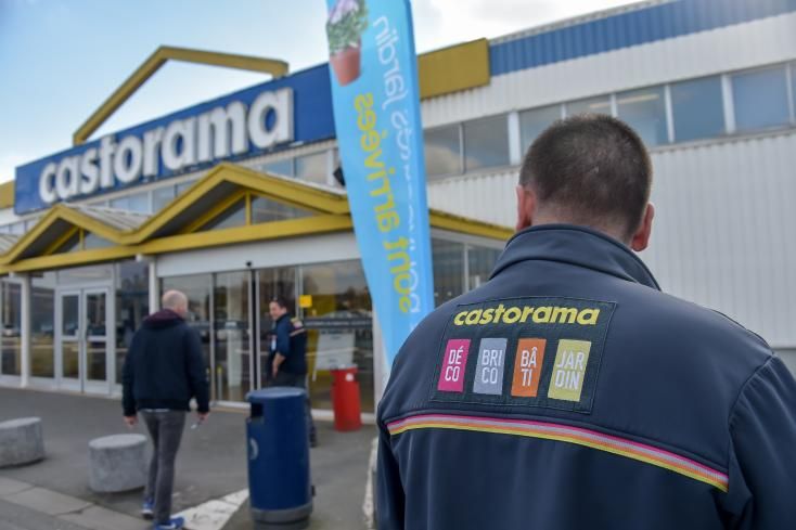 Castorama et Leroy Merlin réduisent leurs effectifs : le secteur du bricolage face à de nouveaux défis
