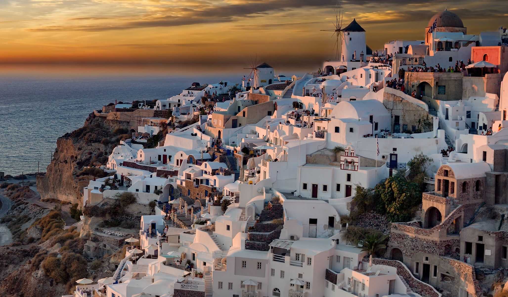 Grèce - La résilience face aux séismes, focus sur les irréductibles de Santorin