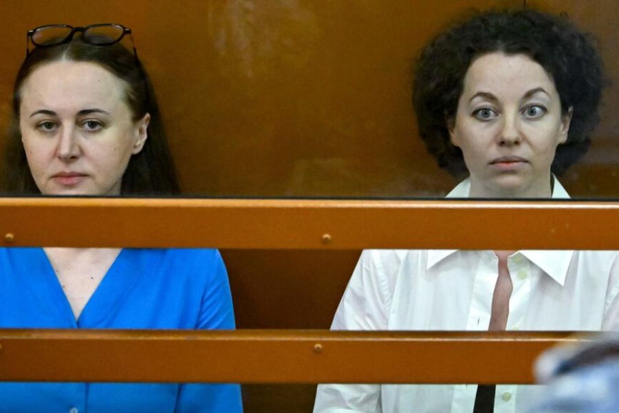 Russie : peines commuées pour deux artistes en prison pour une pièce de théâtre