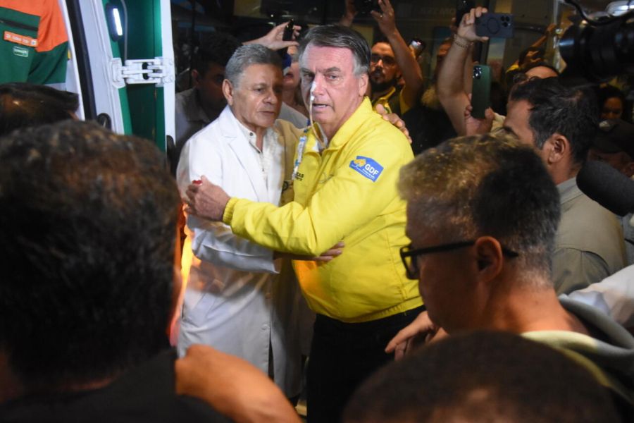 Bolsonaro : Convalescence « très délicate et prolongée » après son opération – L'ancien président face à de nouveaux défis de santé