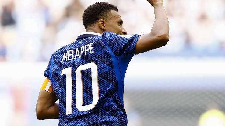 Kylian Mbappé écrit à la France : Le vibrant message de remerciement aux supporters des Bleus