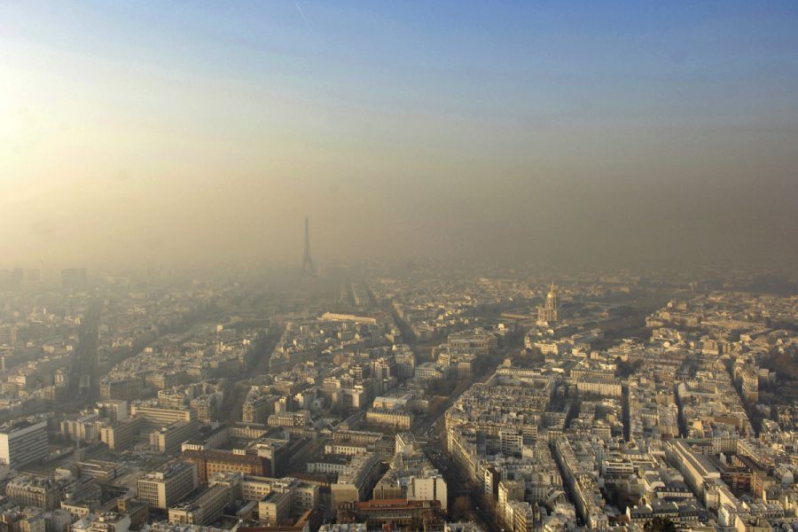 Pic de Pollution à Paris : Stationnement résidentiel gratuit et mesures d'urgence de la Mairie