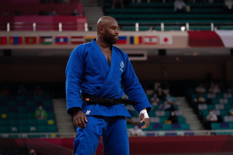 JO Paris 2024 : Teddy Riner brandit le drapeau indépendantiste en Guadeloupe