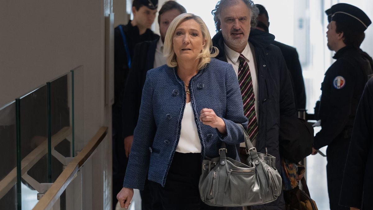 Marine Le Pen condamnée à l'inéligibilité : Rassemblement de soutien et polémiques