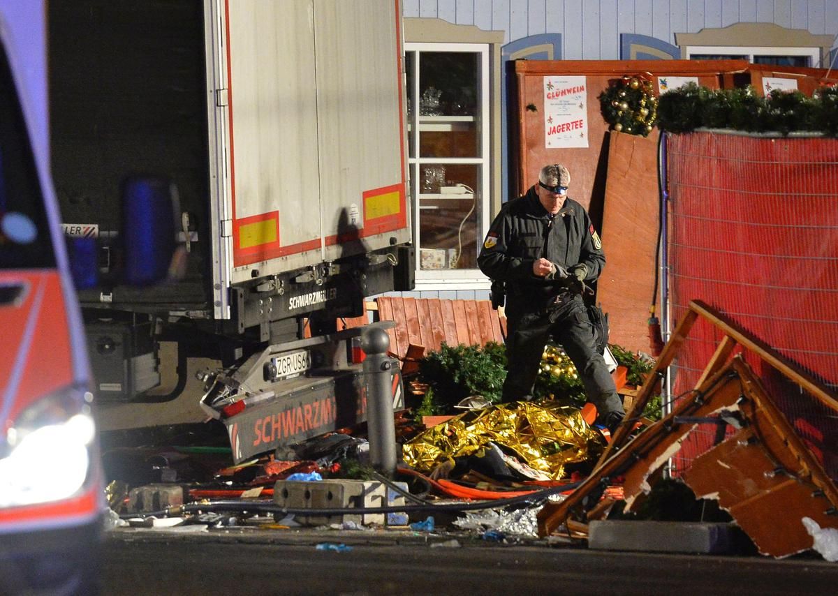 Un incendie sur le marché de Noël de Berlin fait deux blessés