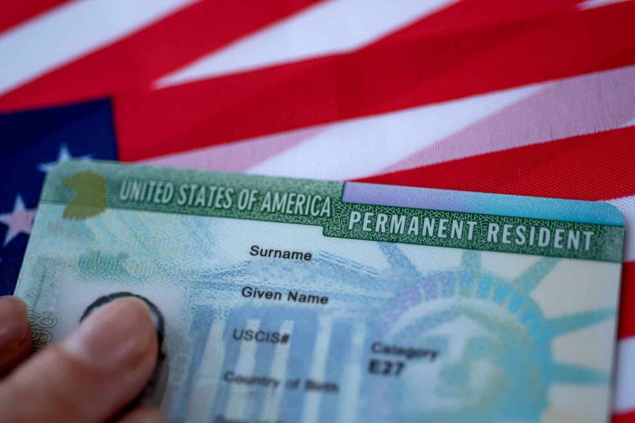 Immigration aux États-Unis : L'administration américaine durcit les règles de la carte verte