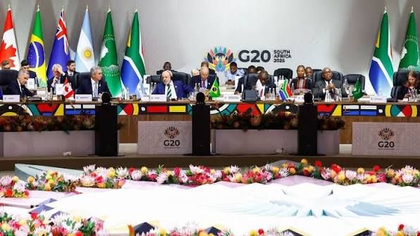GOUVERNANCE DU G7 ET DU G20 : RÉFORME DU MULTILATÉRALISME ET RESTRUCTURATION DES DETTES SOUVERAINES ÉMERGENTES