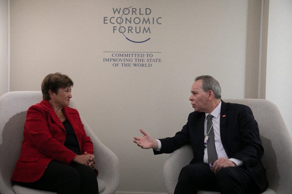 La Tunisie évite le défaut de paiement mais reste enlisée dans la crise économique