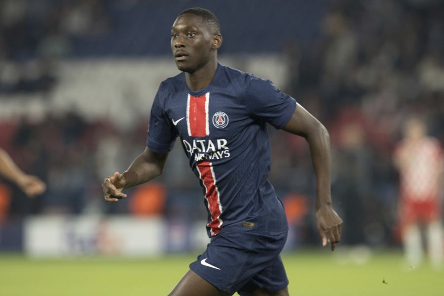 Randal Kolo Muani prêté par le PSG à Tottenham – Un prêt stratégique pour relancer la carrière de l’attaquant français