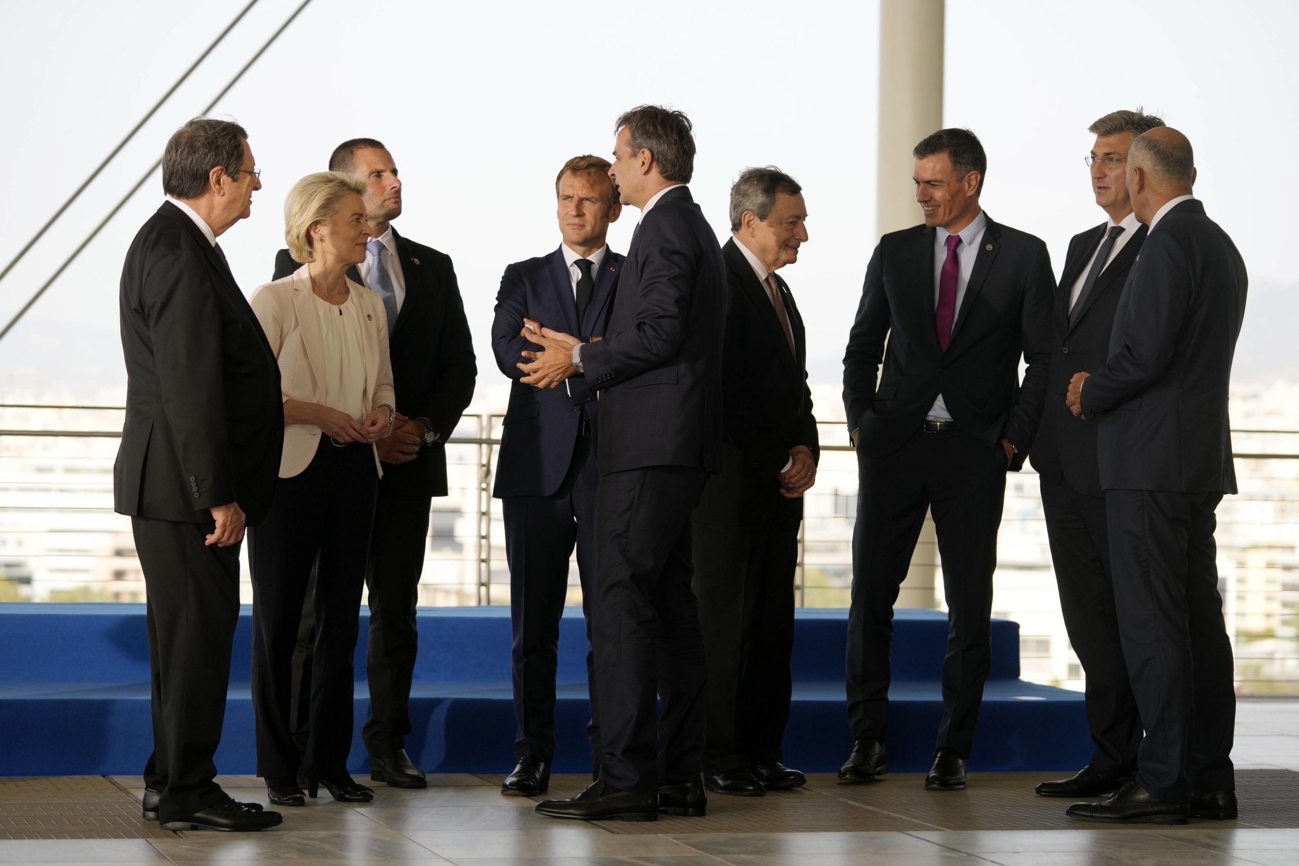 L'Europe face aux États-Unis et à la Russie en 2025 : Entre affirmation et équilibre