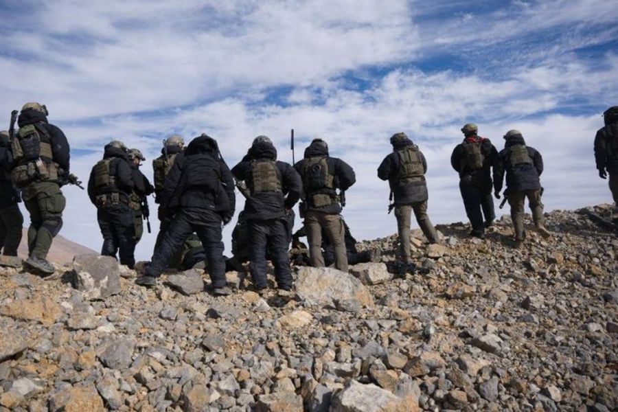 Syrie : Israël frappe deux positions militaires au sud de Damas. Le conflit s'embrase-t-il ? Analyse de la situation explosive.