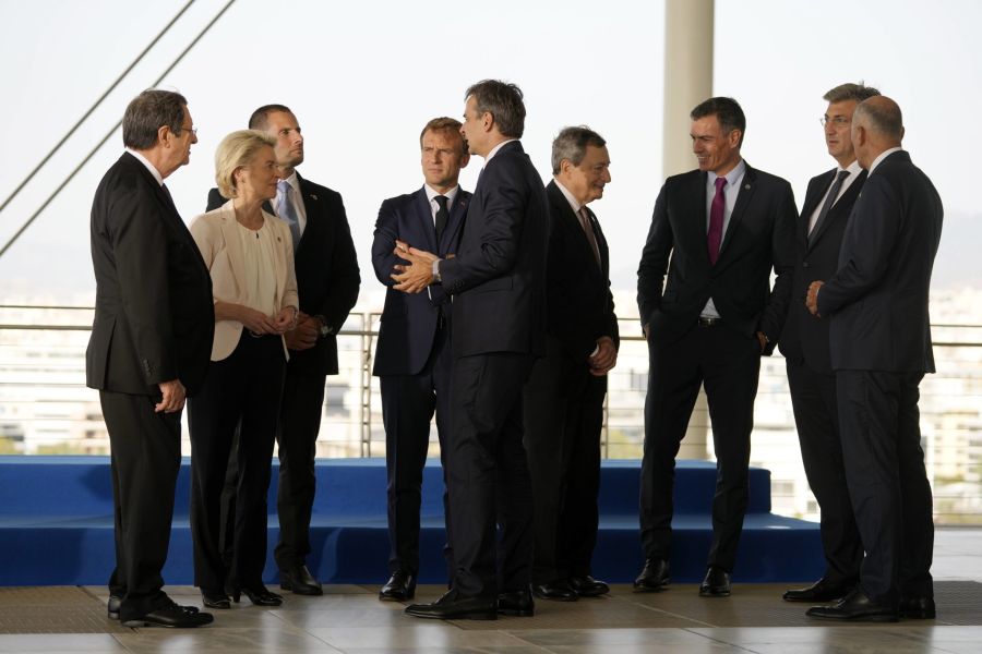 L'Europe face aux États-Unis et à la Russie en 2025 : Entre affirmation et équilibre